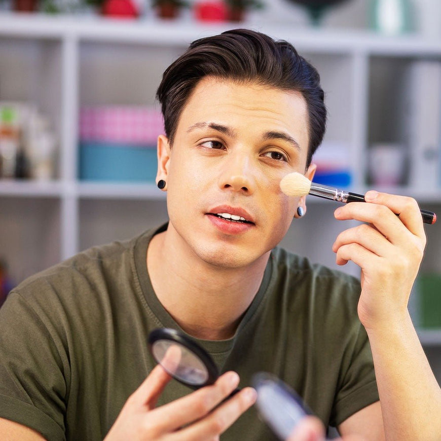 7 Tips For Men Who Like Experimenting With Makeup - JaqulineUSA